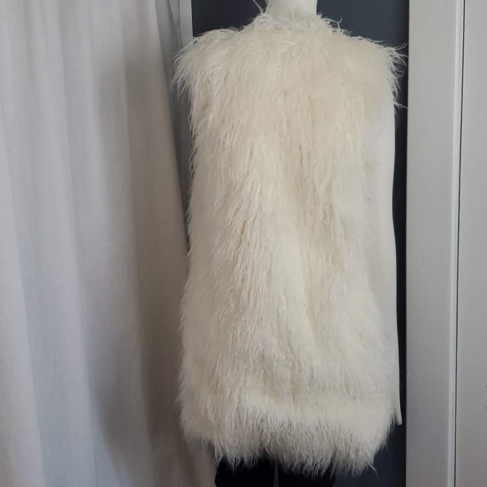 French Connection Mob Wife Faux Fur Sleeveless Coat - Picture 5 of 12